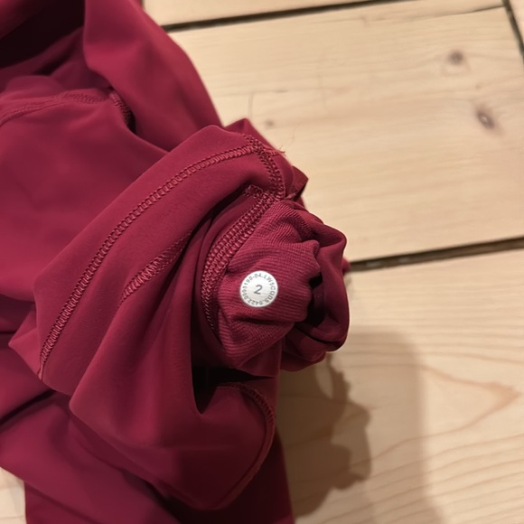 Lululemon Pink Wunder Train Leggings - Picture 3 of 3